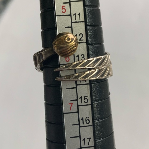 Harry Potter bundle including Alex and Ani snitch ring and enamel pin - Picture 3 of 8